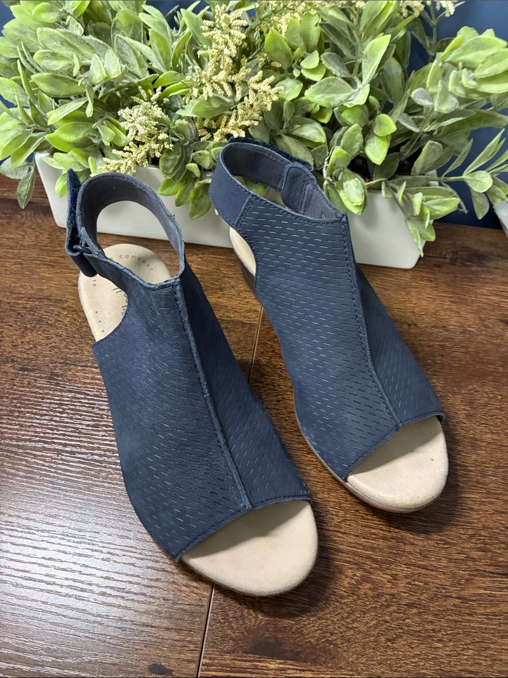 Clarks Navy Open-Toe Sandals for Women